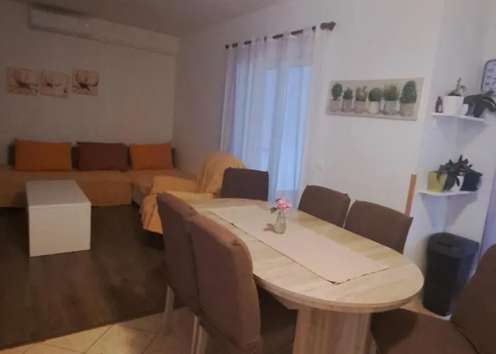 Apartment Damir Poldan *